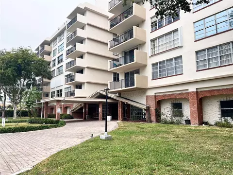 1001 91st St #504, Bay Harbor Islands, FL 33154