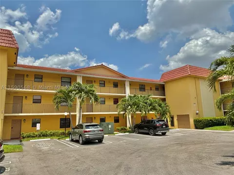 11453 NW 39th Ct #111-2, Coral Springs, FL 33065