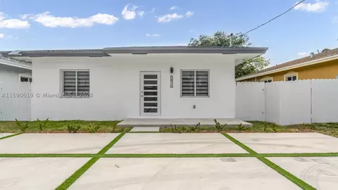 5816 23rd, Miami, FL 33142