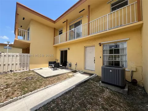 8320 SW 154th Ave #32, Miami, FL 33193