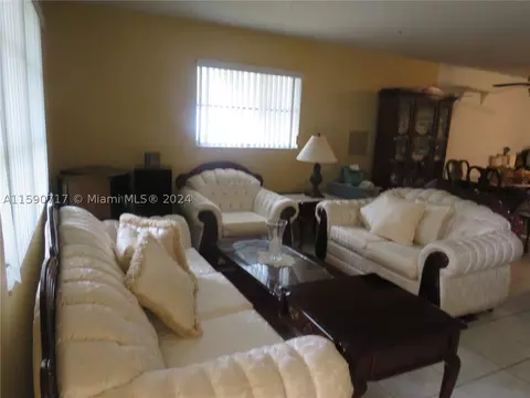 4578 NW 19th Ter, Tamarac, FL 33309