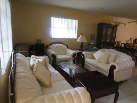 4578 NW 19th Ter, Tamarac, FL 33309