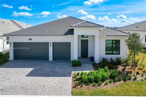 9157 SW Sw Arco Way, Port Saint Lucie, FL 34987