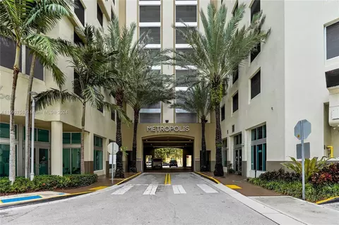 9055 SW 73rd Ct #1804, Miami, FL 33156