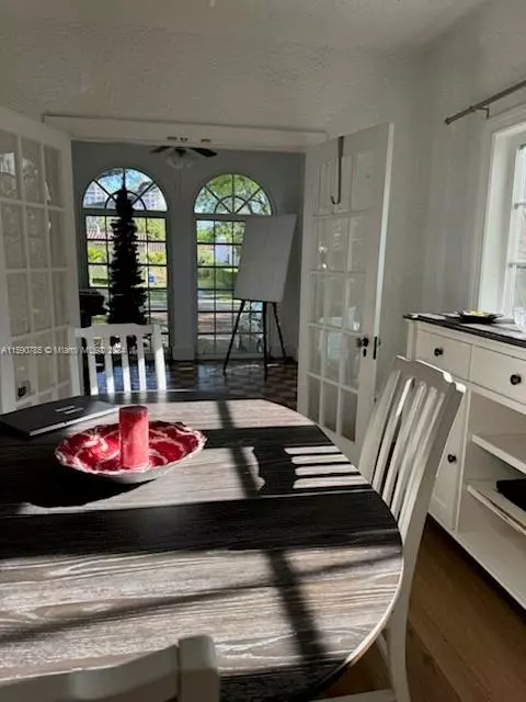 Dining - 633 Alcazar Ave, Coral Gables, FL 33134 photo 1 of 2