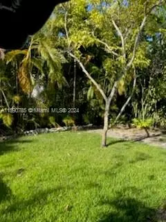 Exterior - 633 Alcazar Ave, Coral Gables, FL 33134 photo 3 of 4