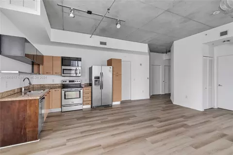 2275 Biscayne Blvd #909, Miami, FL 33137