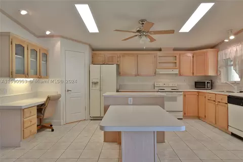 502 Portside Ln, Edgewater, FL 32141 photo 13