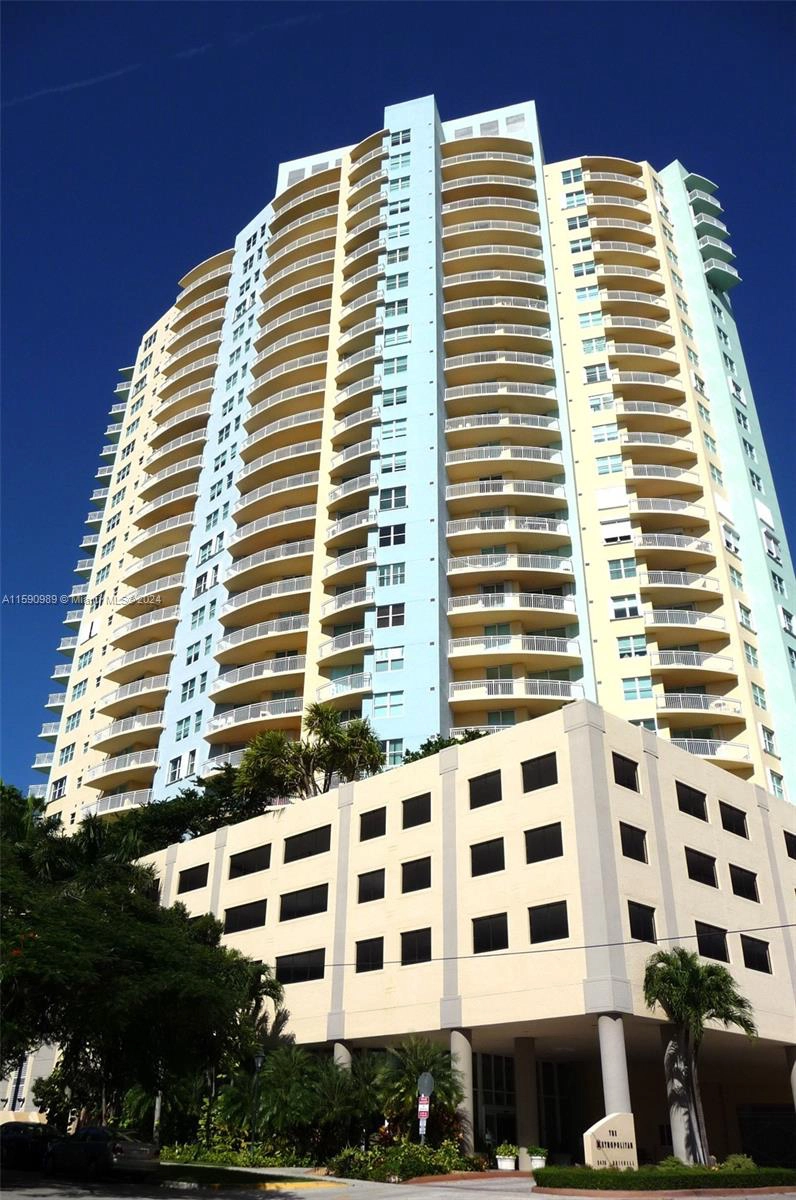 2475 Brickell Ave Unit 2203  