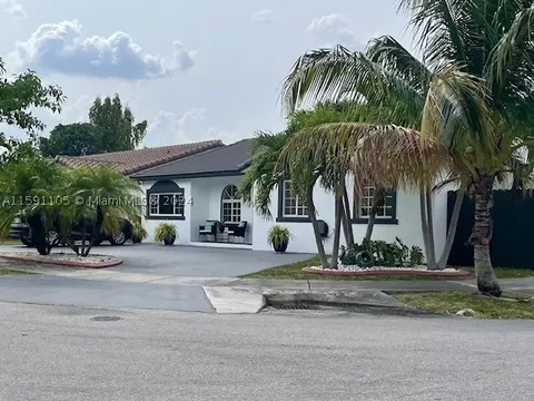 15265 SW 178th Ter, Miami, FL 33187