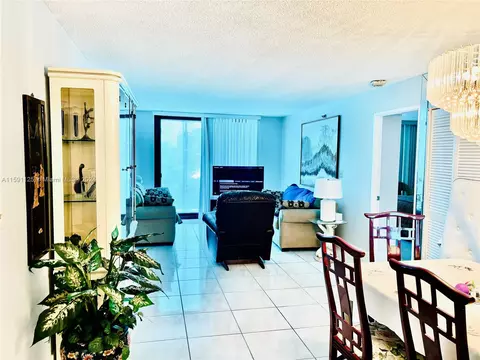 210 174th St #707, Sunny Isles Beach, FL 33160