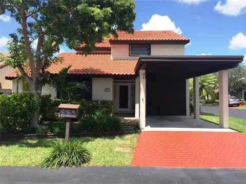 9122 SW 112th Ct, Miami, FL 33176