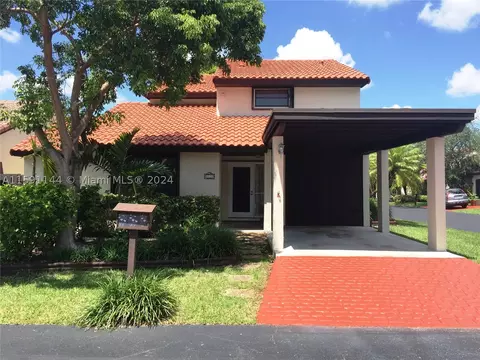 9122 SW 112th Ct, Miami, FL 33176