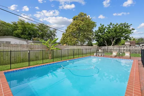 1032 NE 179th Ter, North Miami Beach, FL 33162