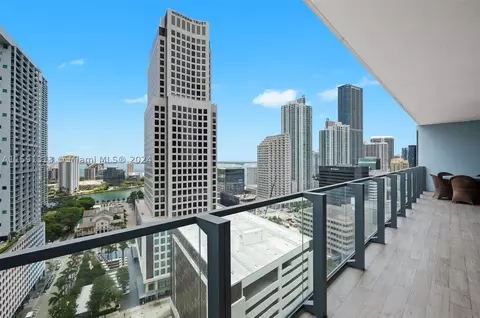 68 SE 6th St #1909, Miami, FL 33131