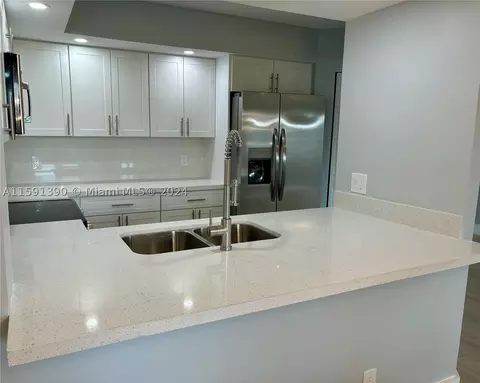 700 SW 128th Ave #104C, Pembroke Pines, FL 33027