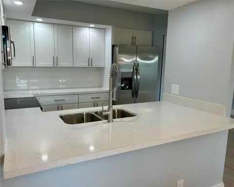700 SW 128th Ave #104C, Pembroke Pines, FL 33027