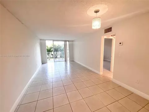 1805 Sans Souci Blvd #315, North Miami, FL 33181