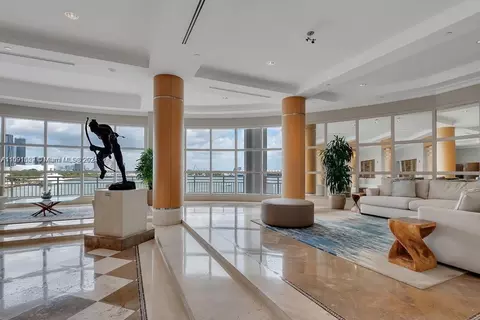 848 Brickell Key Dr #2301, Miami, FL 33131