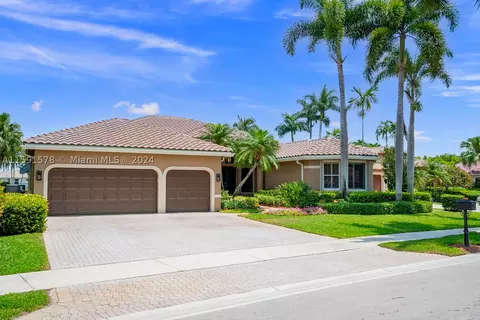 2452 Eagle Run Way, Weston, FL 33327