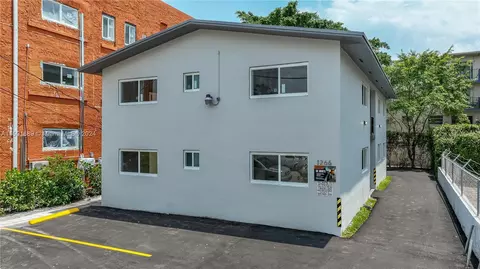 1266 SW 6th St, Miami, FL 33135