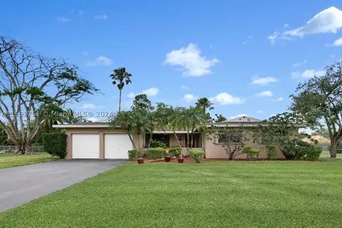 12141 SW 120th Ave, Miami, FL 33186