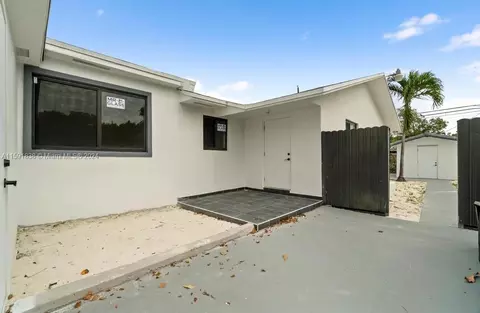 161 E 44th St, Hialeah, FL 33013 photo 25