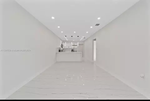 161 E 44th St, Hialeah, FL 33013 photo 2