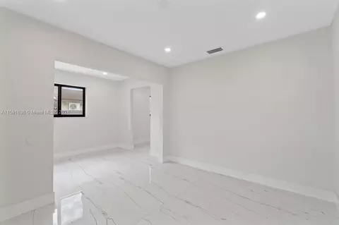 161 E 44th St, Hialeah, FL 33013 photo 14