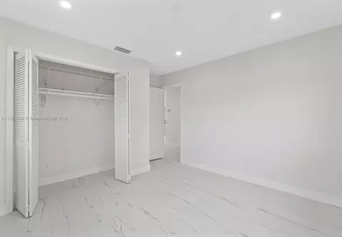 161 E 44th St, Hialeah, FL 33013 photo 8