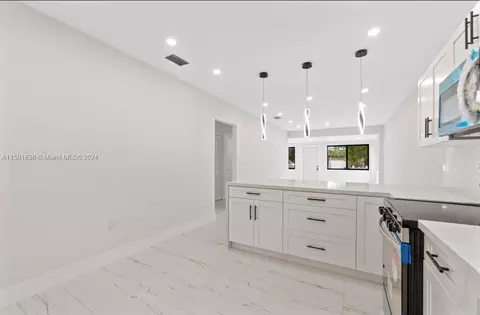 161 E 44th St, Hialeah, FL 33013 photo 21