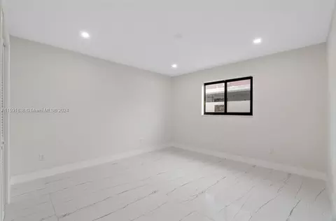 161 E 44th St, Hialeah, FL 33013 photo 12