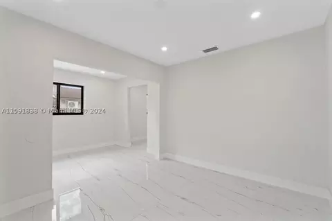 161 E 44th St, Hialeah, FL 33013 photo 14
