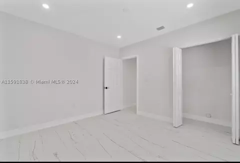 161 E 44th St, Hialeah, FL 33013 photo 6