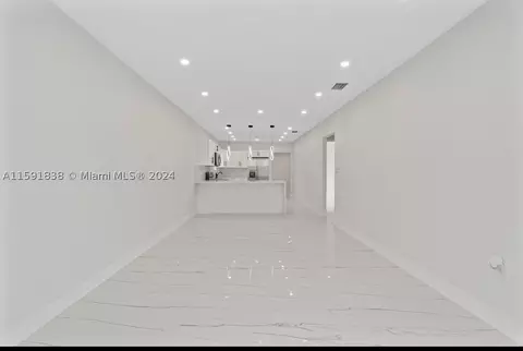 161 E 44th St, Hialeah, FL 33013 photo 2