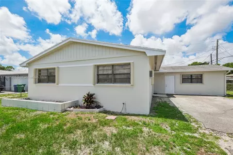 2920 NW 184th St, Miami Gardens, FL 33056