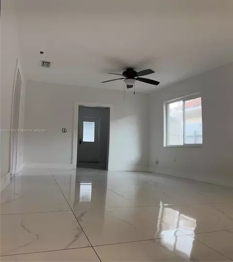 6586 W 22nd Ct, Hialeah, FL 33016 photo 14