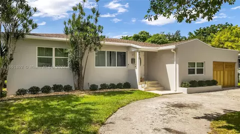 6030 SW 60th Ter, South Miami, FL 33143