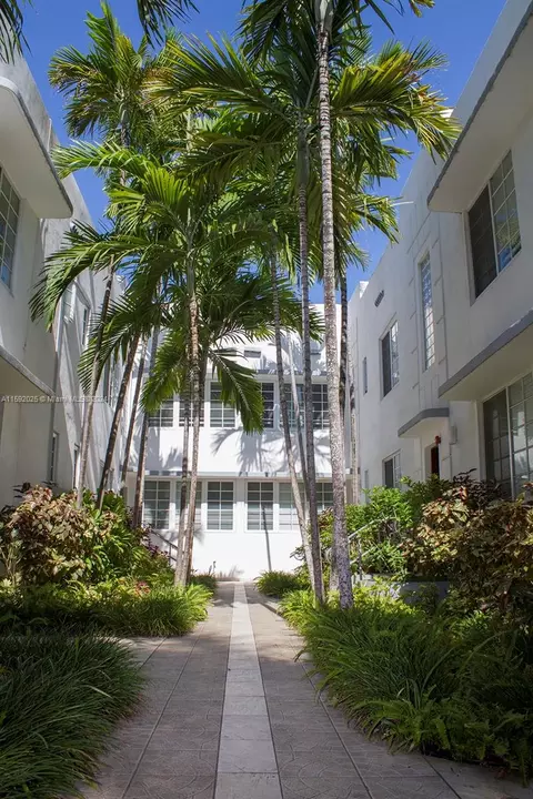 1000 Meridian Ave #2, Miami Beach, FL 33139