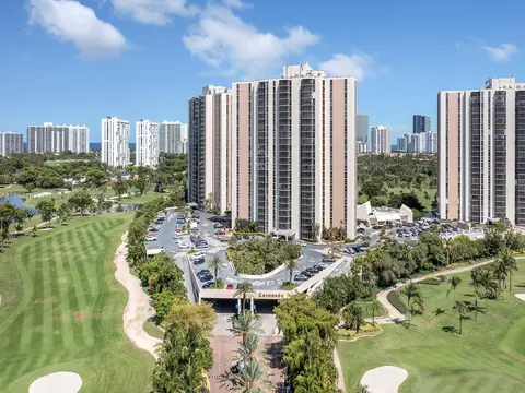 20379 W Country Club Dr #739, Aventura, FL 33180