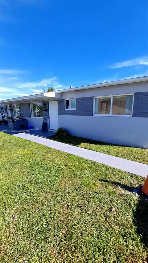 819 SW 3rd St, Hallandale Beach, FL 33009