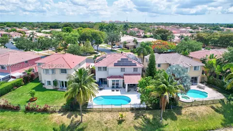 16418 SW 101 Ter, Miami, FL 33196