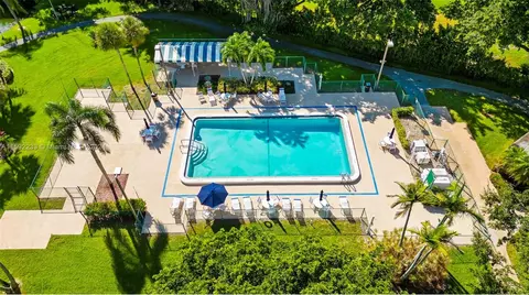 1200 Saint Charles Pl #214, Pembroke Pines, FL 33026