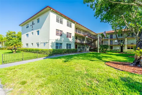 13455 SW 3rd St #101S, Pembroke Pines, FL 33027