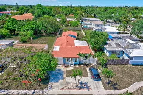 2611 Fillmore St, Hollywood, FL 33020