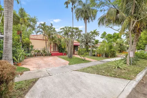 445 SW 20th Rd, Miami, FL 33129