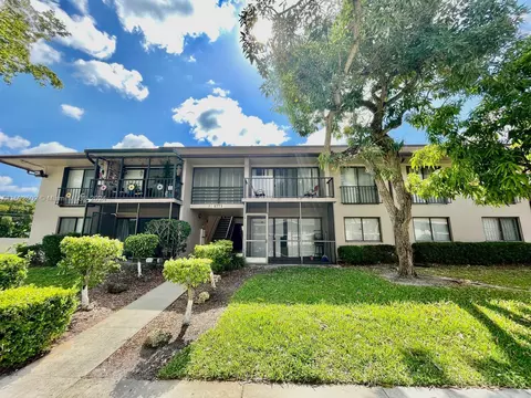 5773 Washington St #J1, Hollywood, FL 33023