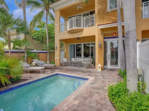 3909 NE 21st Ave, Fort Lauderdale, FL 33308