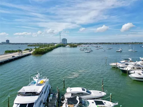 7904 West Dr #304, North Bay Village, FL 33141
