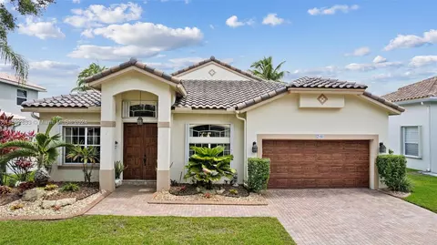17080 NW 15th St, Pembroke Pines, FL 33028